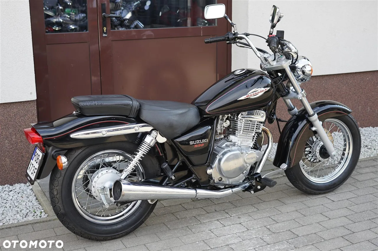 Suzuki GZ - 3