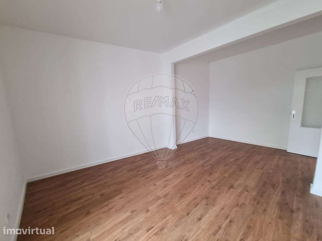 Apartamento T2 para arrendamento - Grande imagem: 3/3