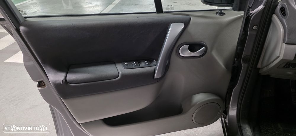 Renault Scénic 1.5 dCi Privilège Luxe - 7
