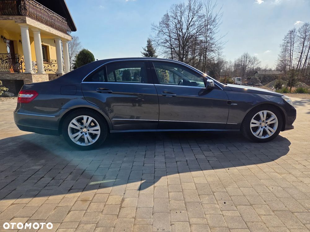 Mercedes-Benz Klasa E 350 CDI 4-Matic BlueEff Avantgarde - 17