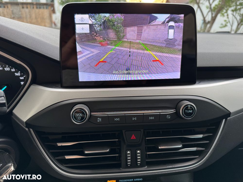 FORD Focus 2021 — imagine 6