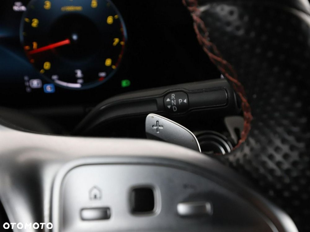 Mercedes-Benz GLA 200 AMG Line - 37