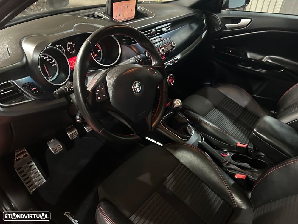 Alfa Romeo Giulietta - 11