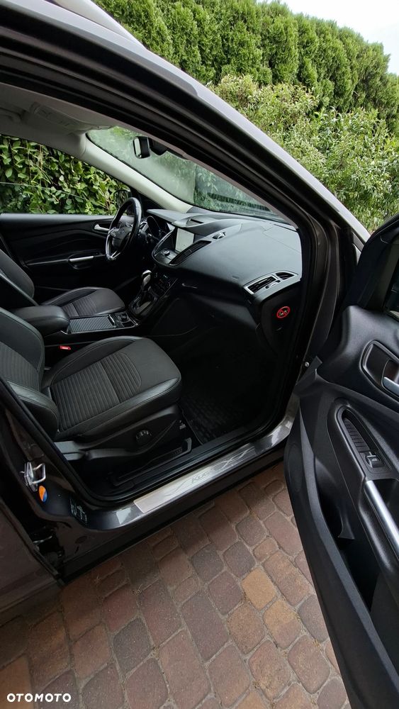 Ford Kuga 2.0 TDCi 4x4 Titanium - 20