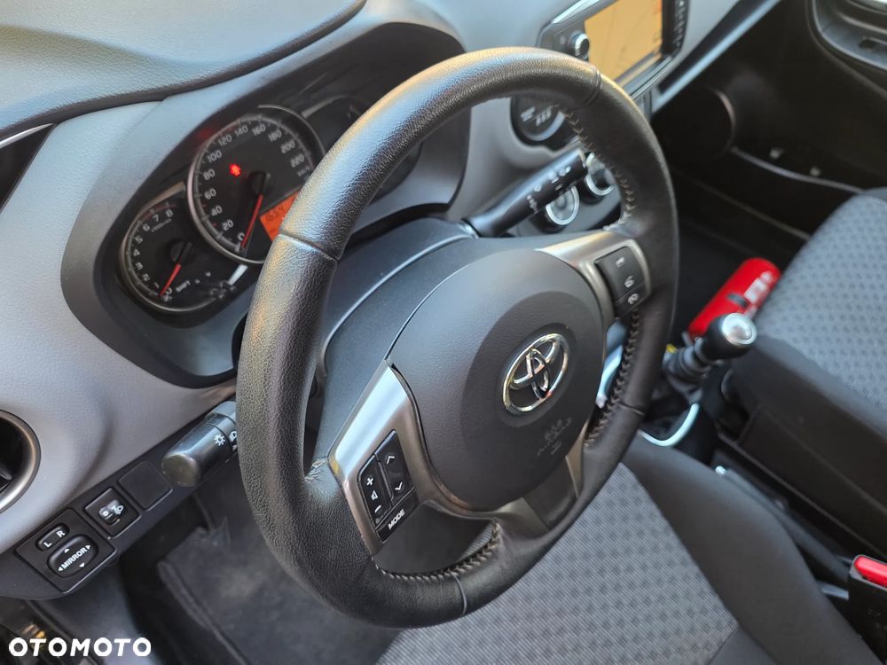 Toyota Yaris 1.33 VVT-i Edition - 13