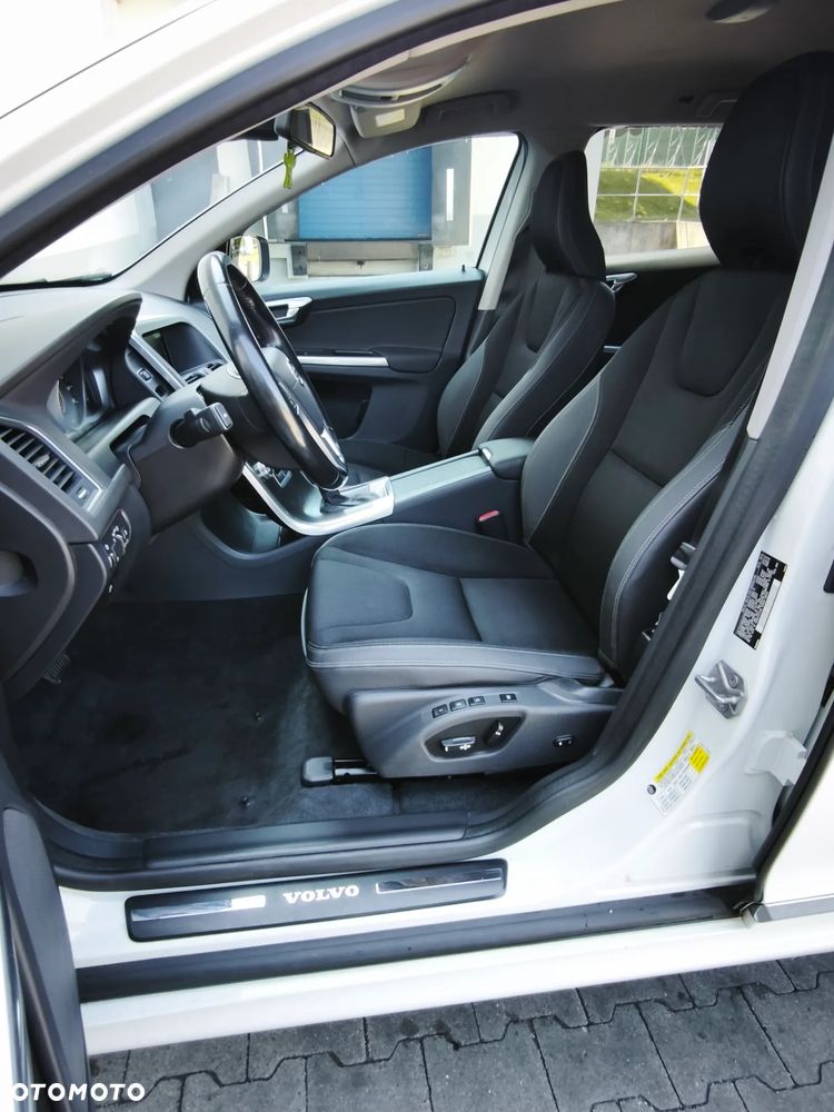 Volvo XC 60 T5 Geartronic Kinetic - 6