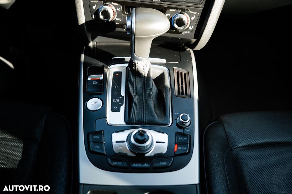 Audi A4 2.0 TDI DPF multitronic Ambiente - 14