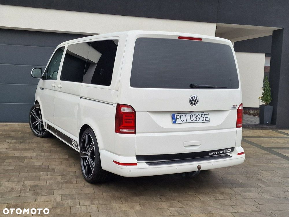 Volkswagen Multivan - 39
