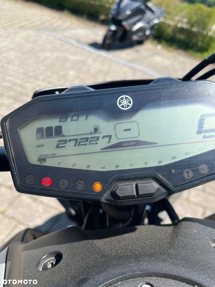 Yamaha MT - 7