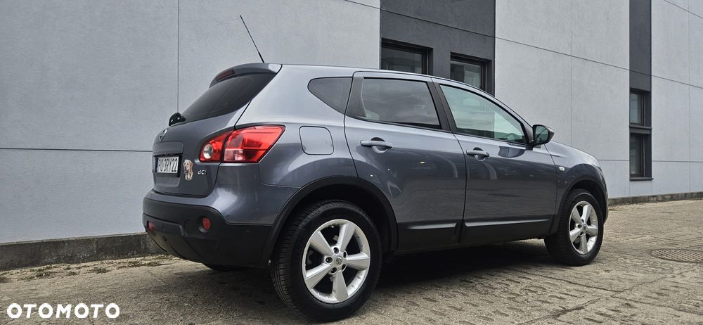 Nissan Qashqai 2.0 dCi 4 x 4 DPF tekna - 5