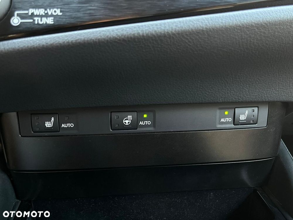 Lexus ES 300h F Sport Design - 19