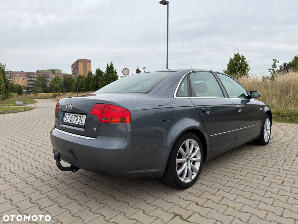 Audi A4 Limousine - 7