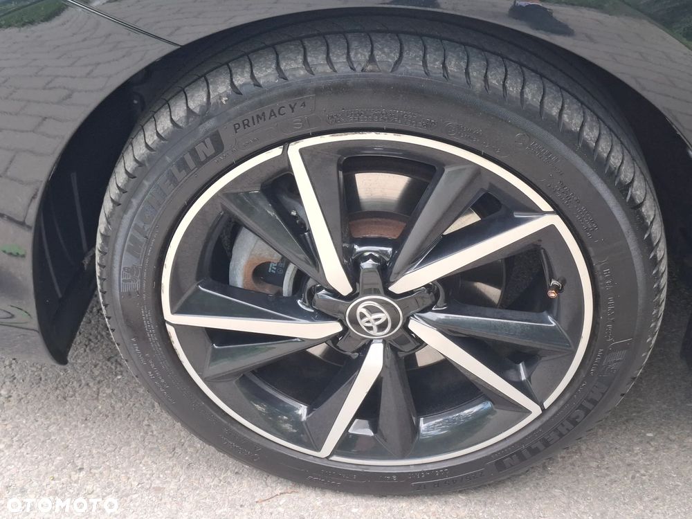Toyota Auris - 30