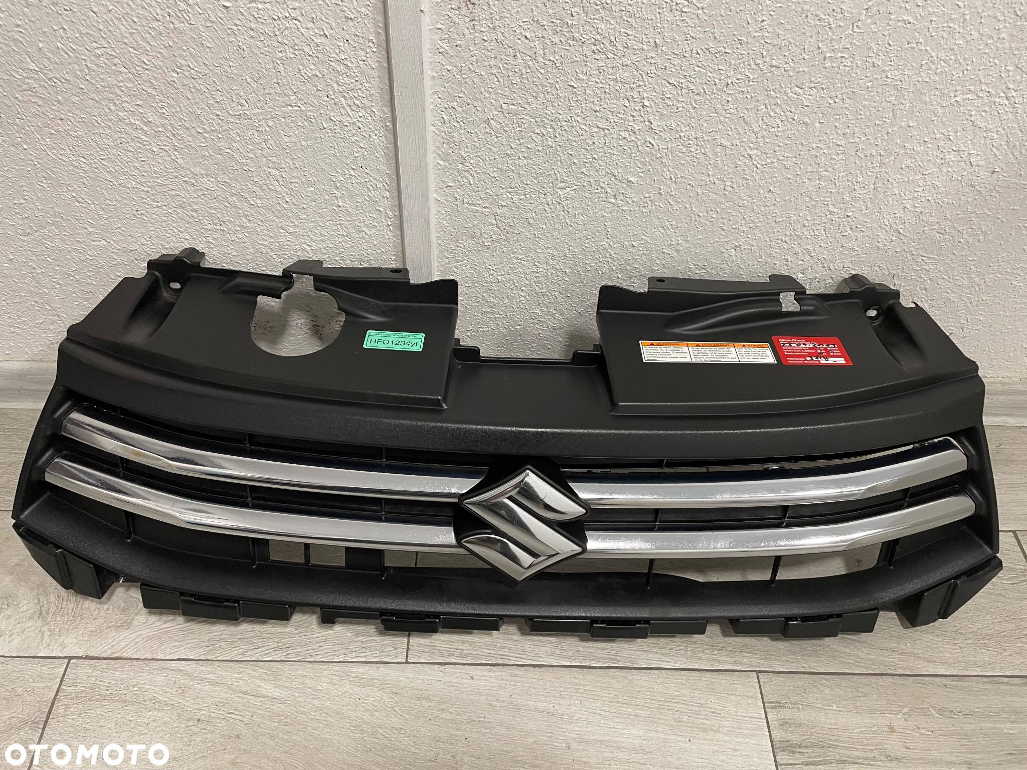 GRILL ATRAPA SUZUKI CELLERIO II lift 14- chrom - 2