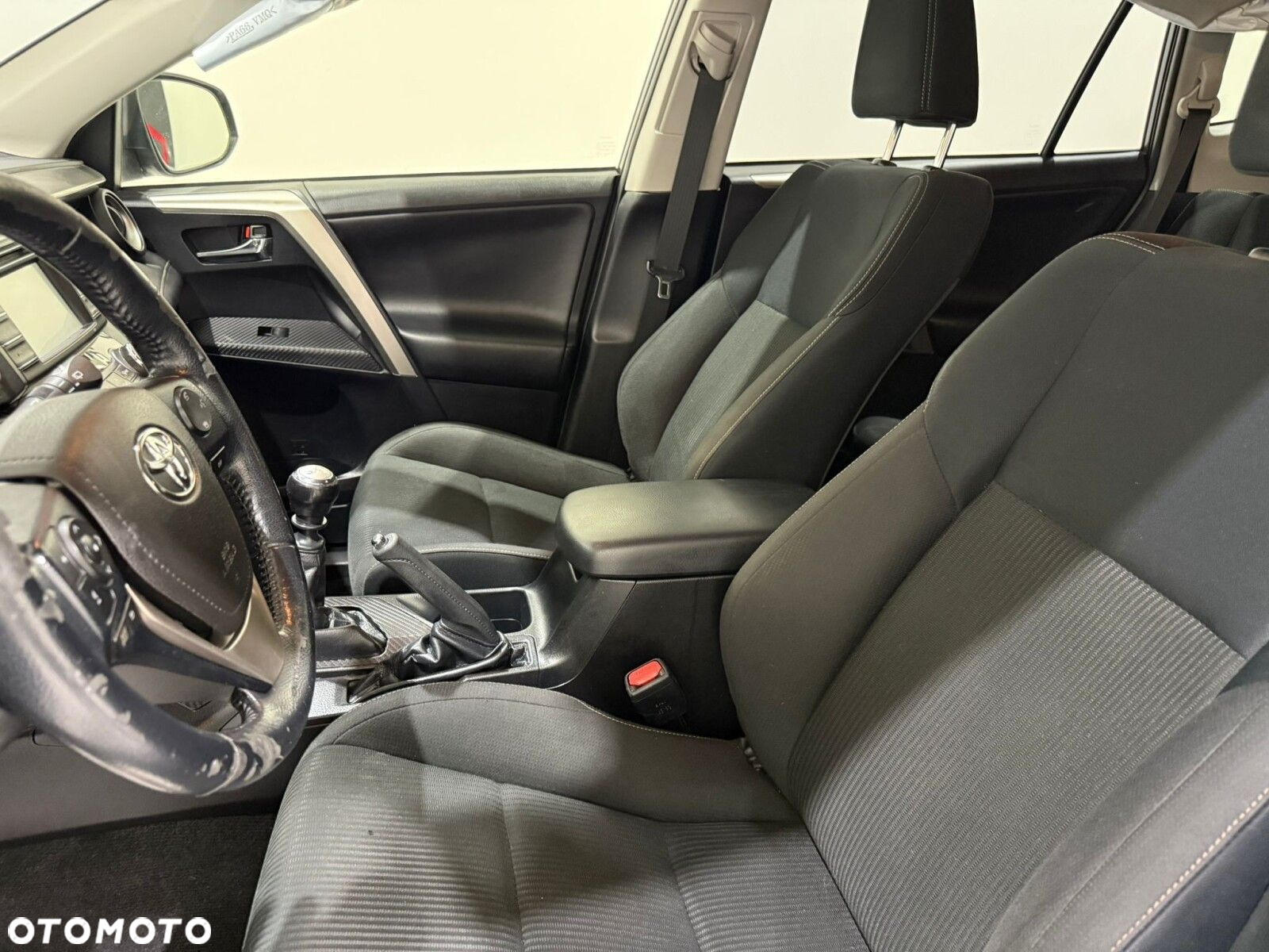 Toyota RAV4 - 30