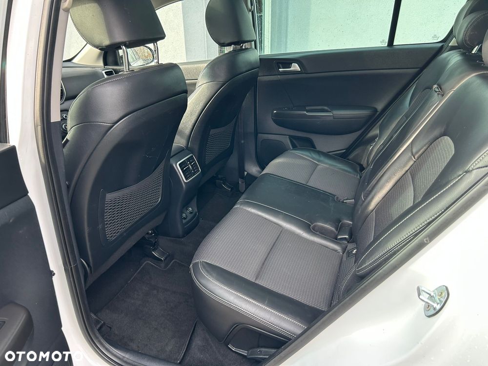 Kia Sportage 2,0 CRDI AWD Vision - 10