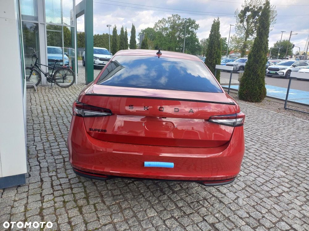 Skoda Superb 2.0 TSI Sportline DSG - 7