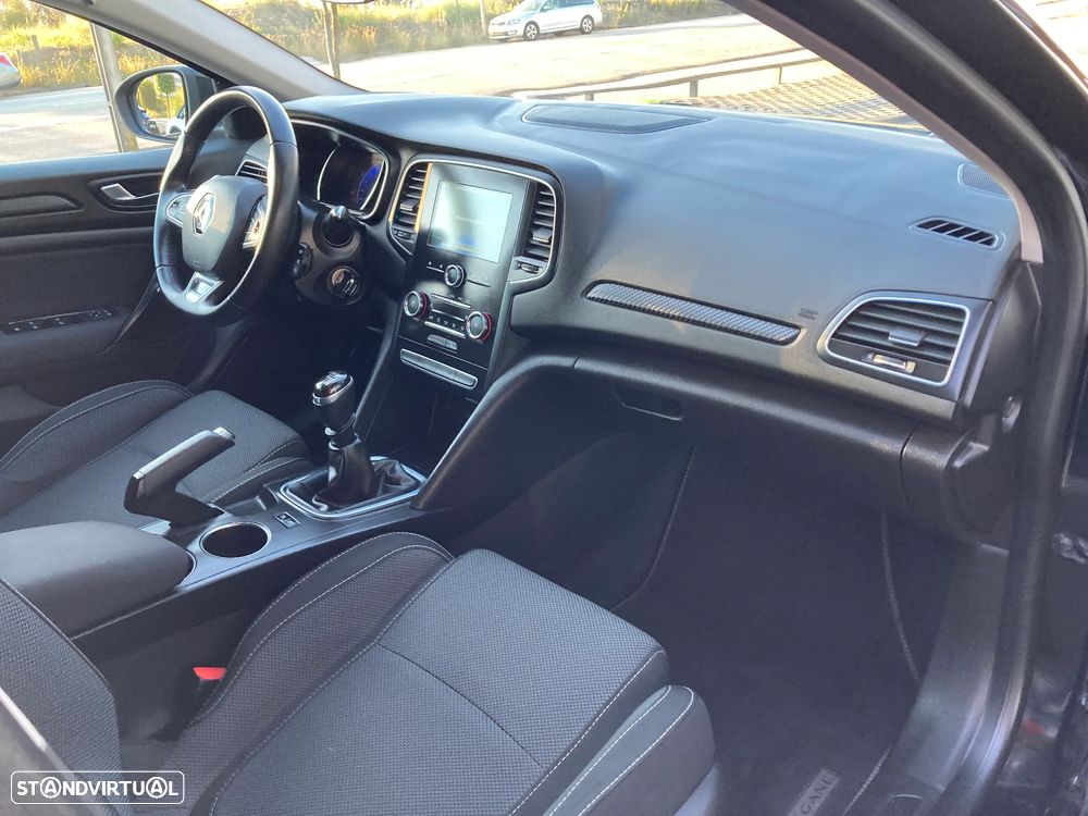 Renault Mégane Sport Tourer ver-1-5-dci-dynamique - 29