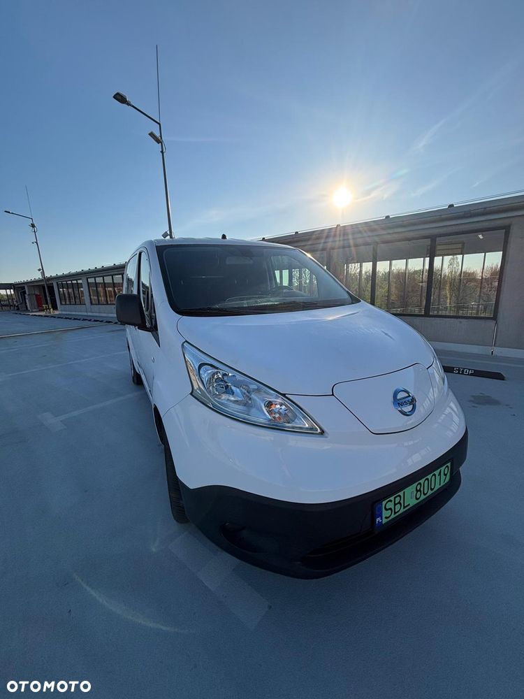 Nissan NV200 Evalia - 8