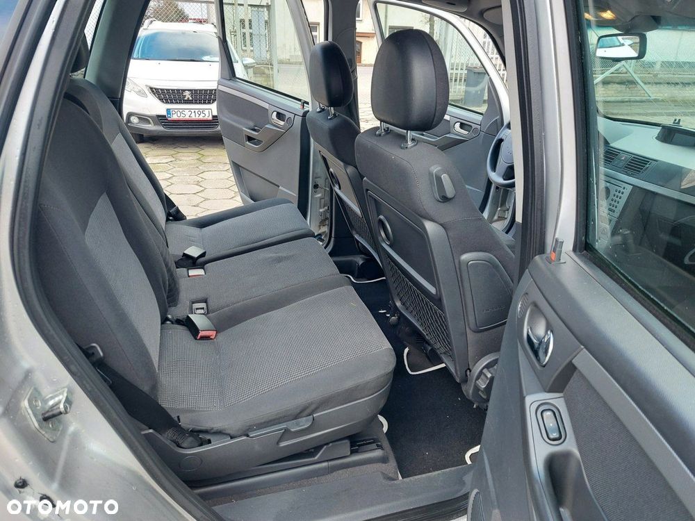 Opel Meriva - 10
