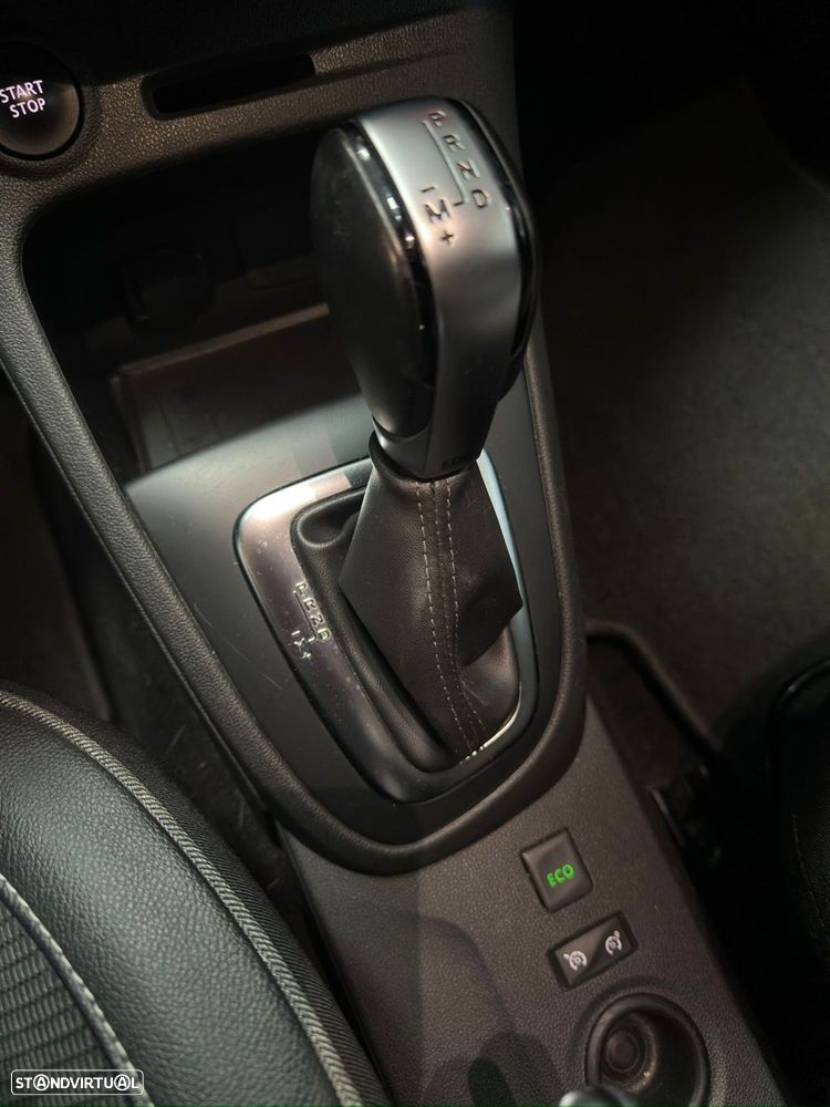 Renault Captur 1.2 TCe Exclusive EDC - 11