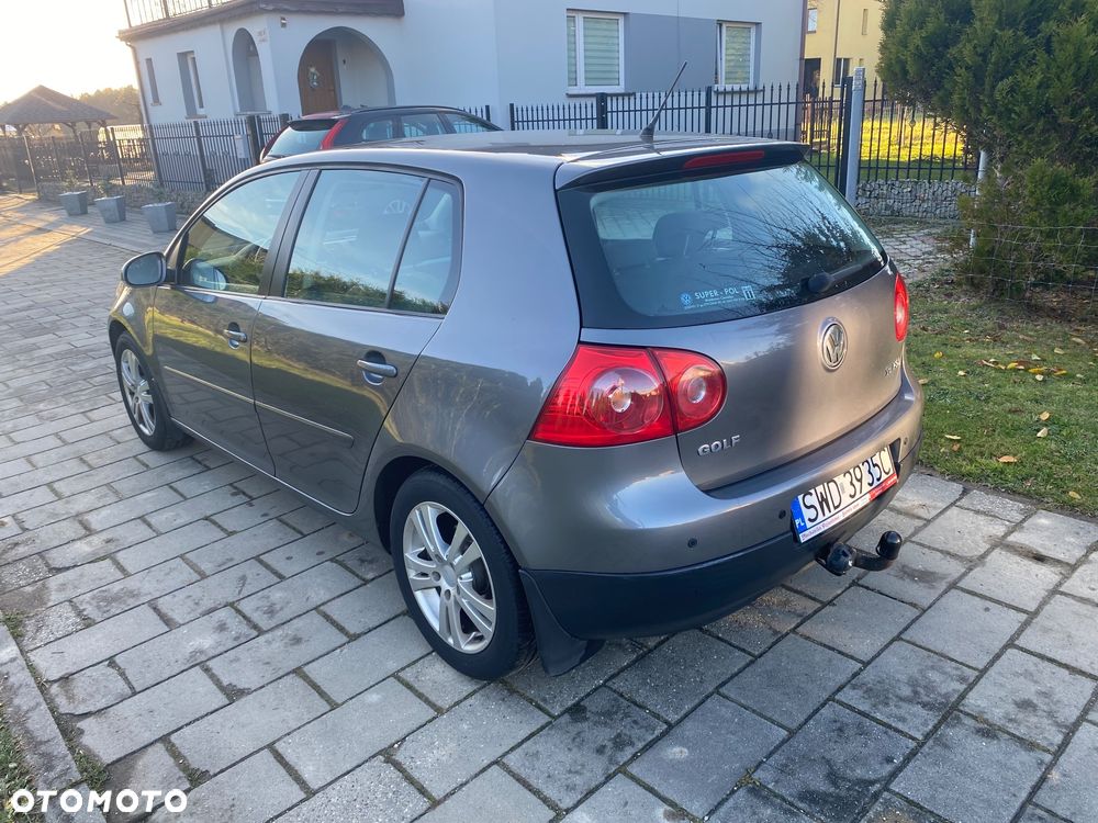 Volkswagen Golf - 3