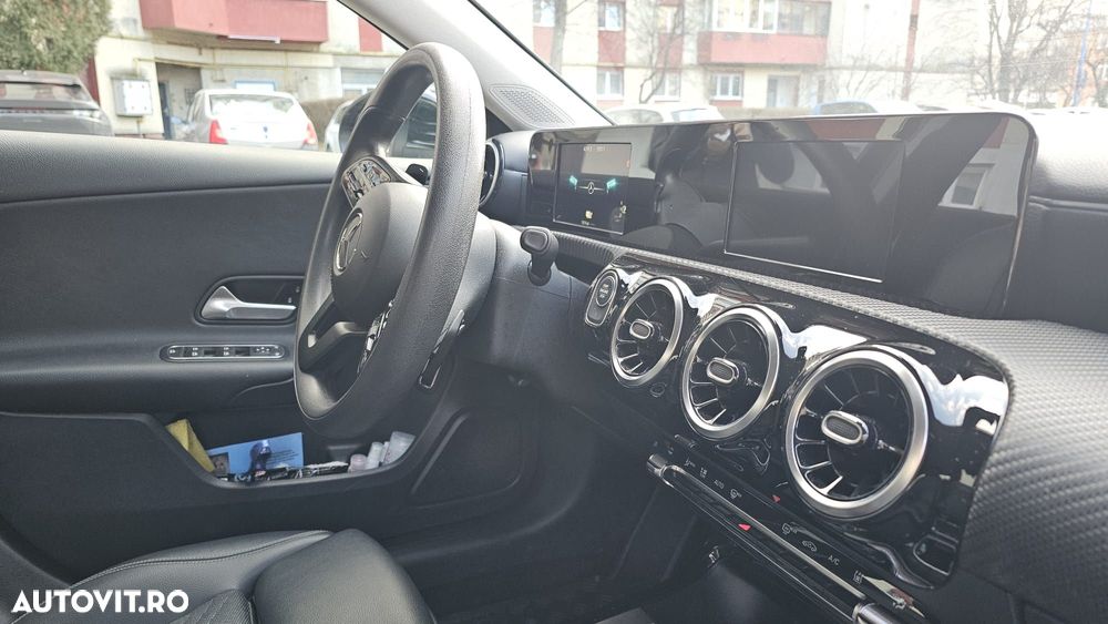 Mercedes-Benz A 250 - 21