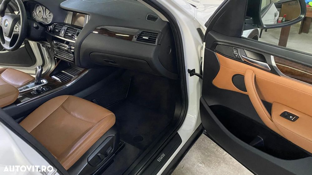 BMW X3 xDrive28i Aut. Advantage - 8