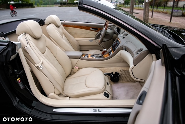 Mercedes-Benz SL 500 - 13