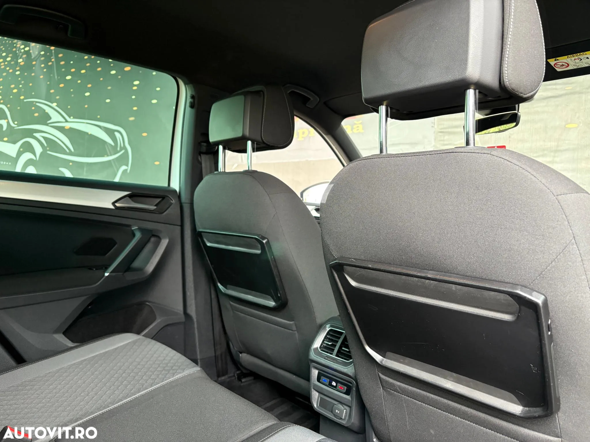 Volkswagen Tiguan - 8