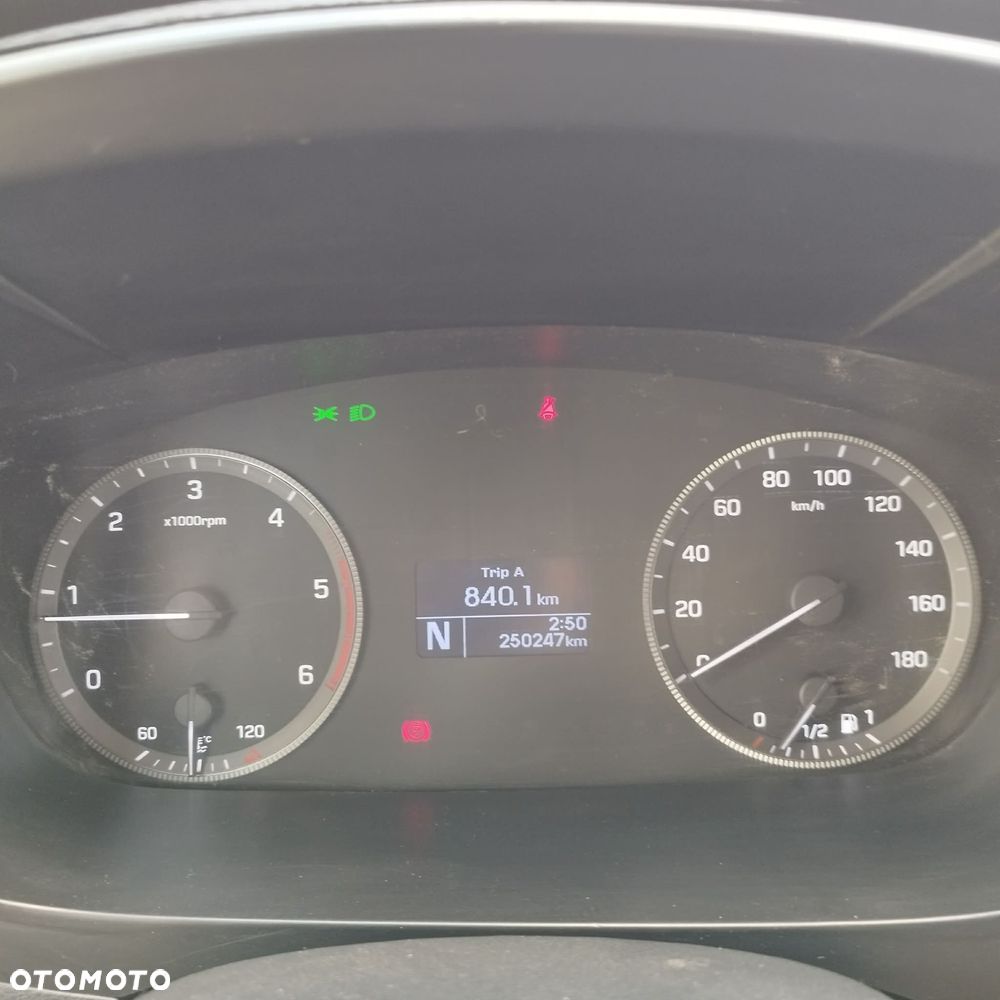 Hyundai H350 - 8