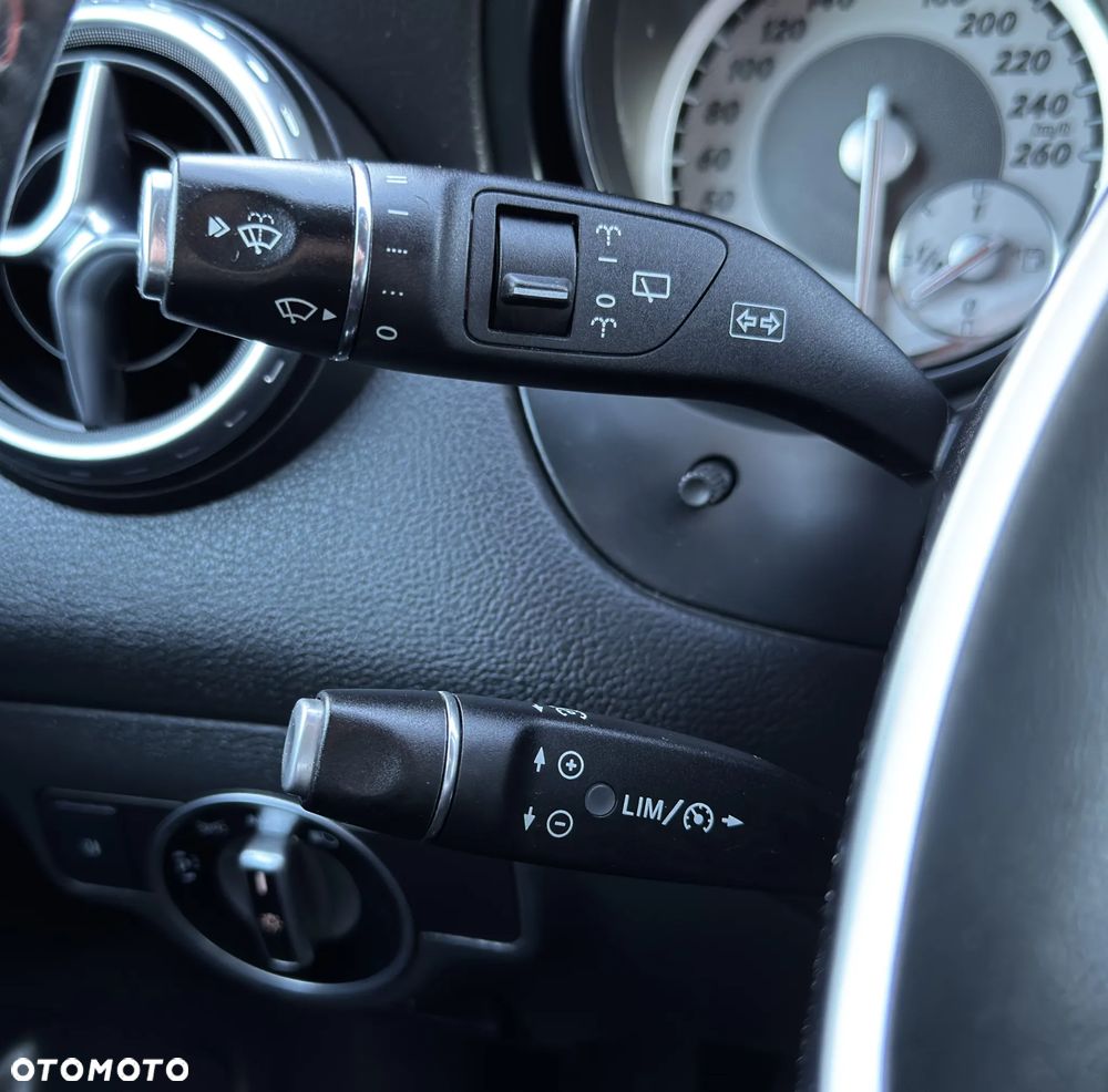 Mercedes-Benz GLA 2015