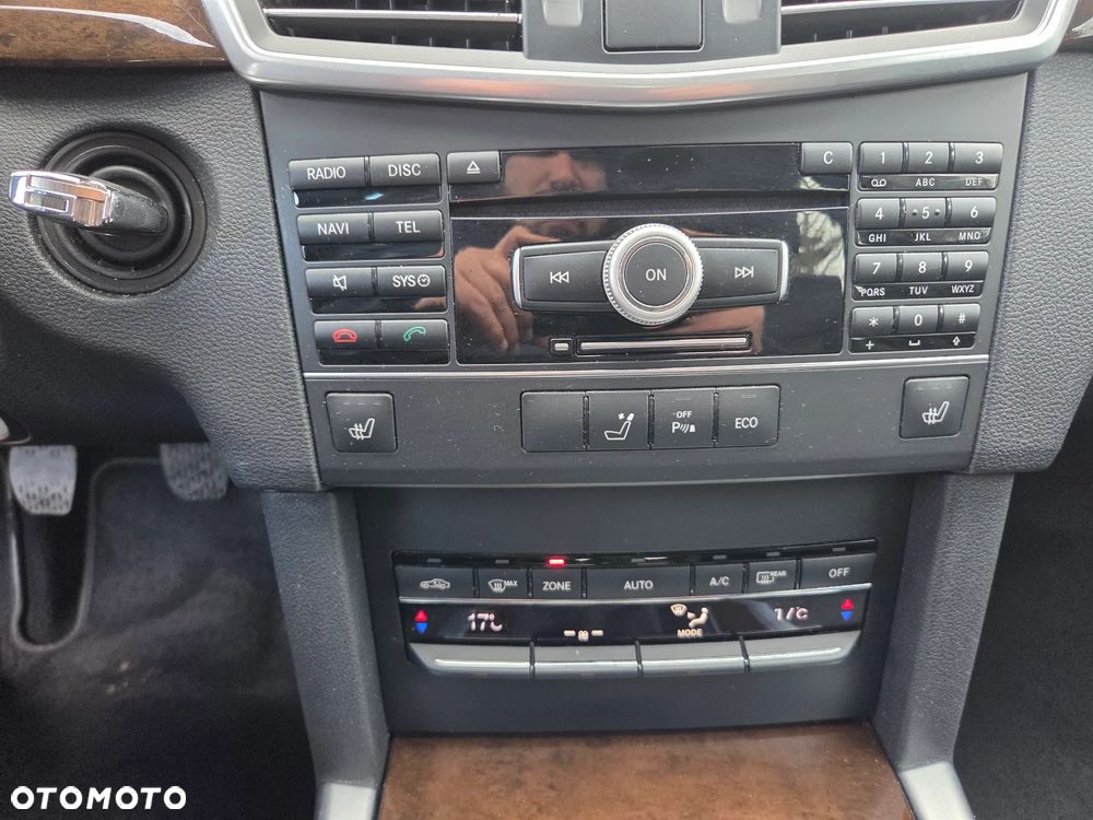 Mercedes-Benz Klasa E 200 CDI DPF BlueEFFICIENCY - 17