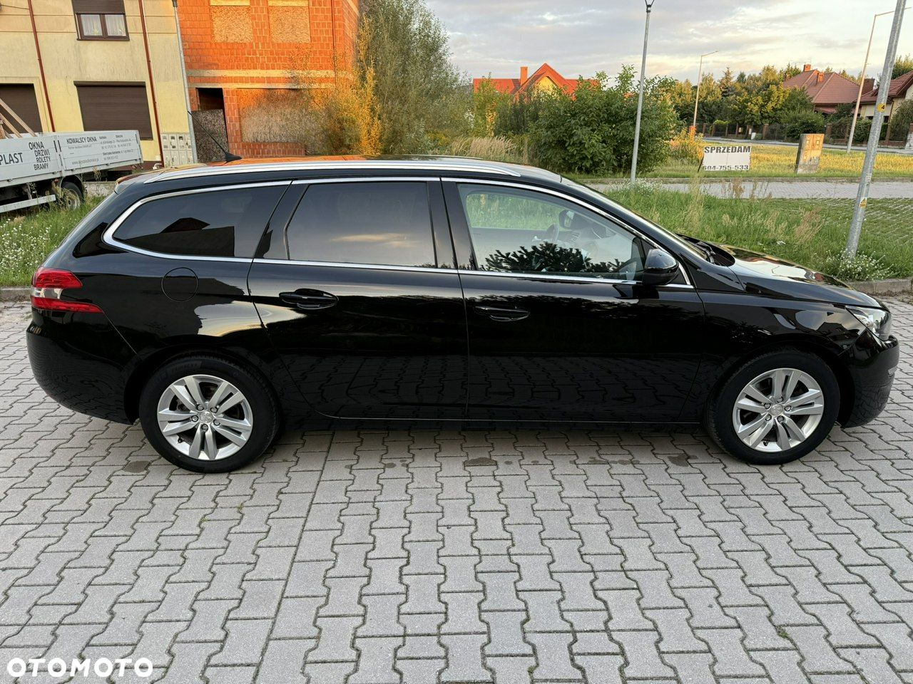 Peugeot 308 1.6 BlueHDi Allure S&S - 8