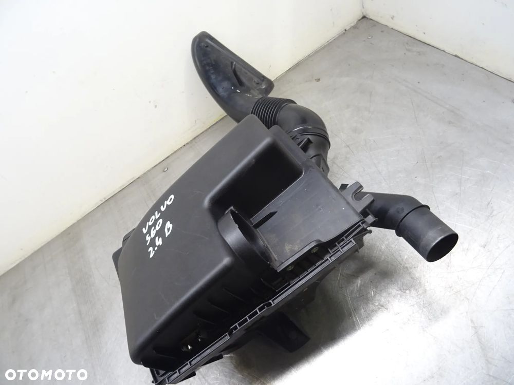 VOLVO S60 LIFT 2.4B OBUDOWA FILTRA POWIETRZA - 4