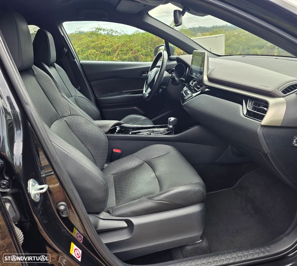 Toyota C-HR 1.8 HSD Exclusive+P.Luxury - 13