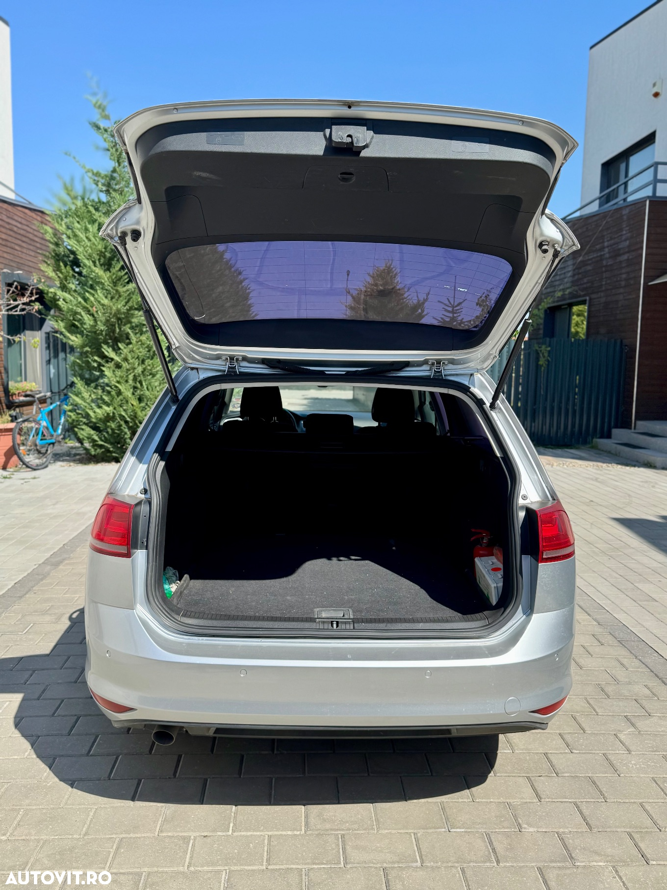 Volkswagen Golf 1.6 TDI DPF BMT Comfortline - 10