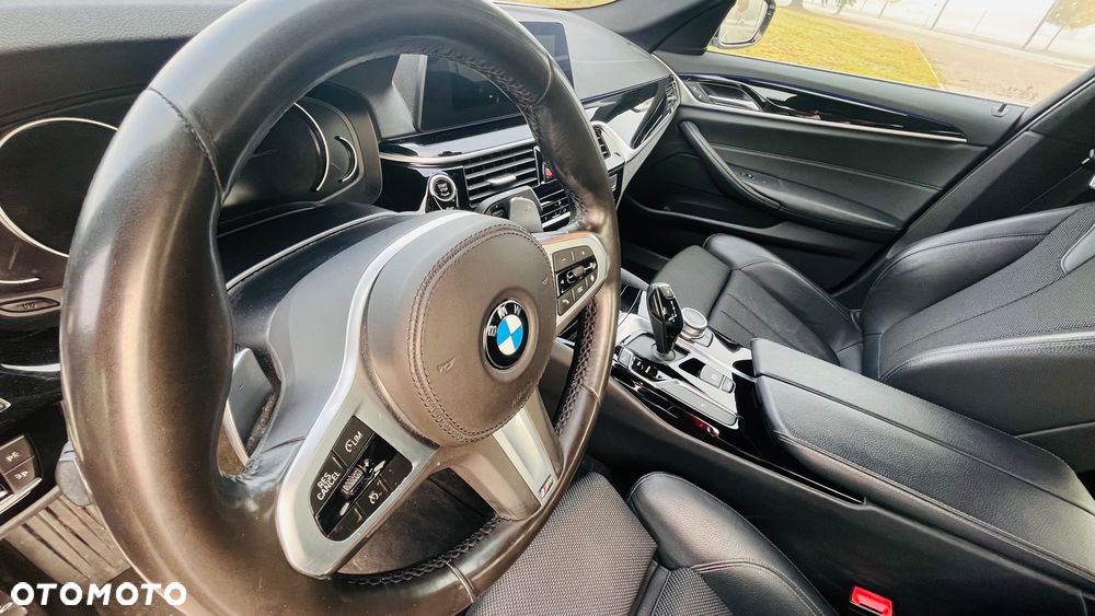 BMW Seria 5 518d - 9