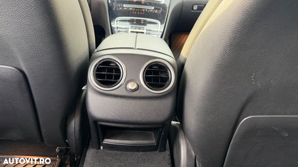 Mercedes-Benz C - 15