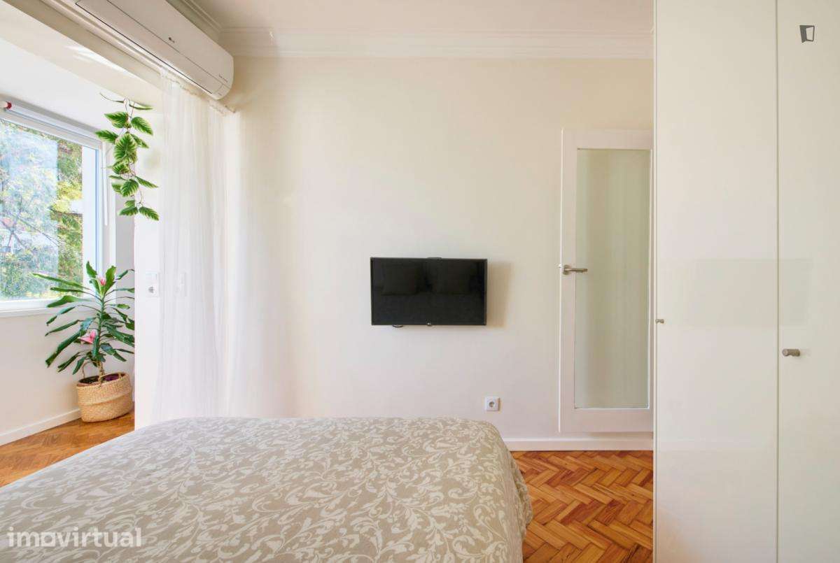 Apartamento com 1 quartos - localizado em Entrecampos Lisbon - Grande imagem: 5/56
