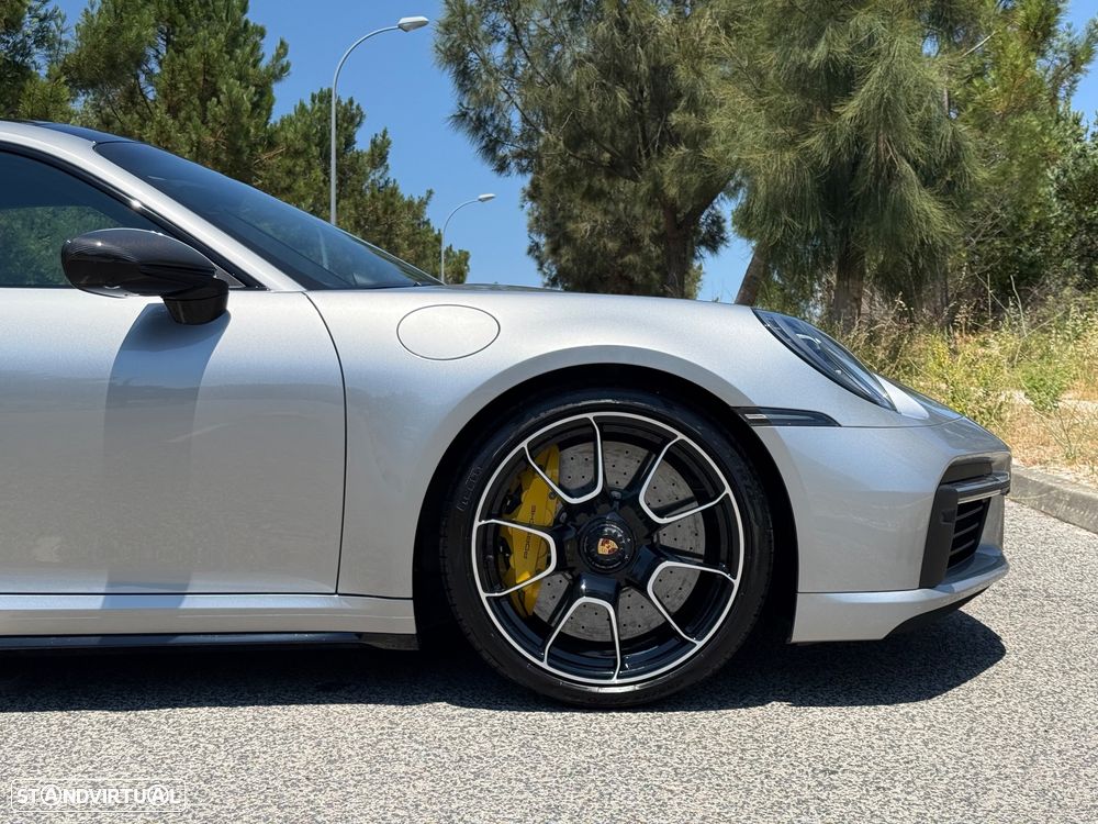 Porsche 911 (992) Turbo S - 17