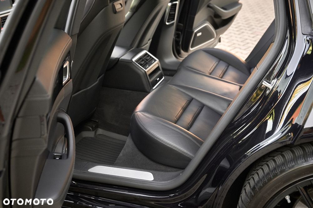 Porsche Panamera - 24