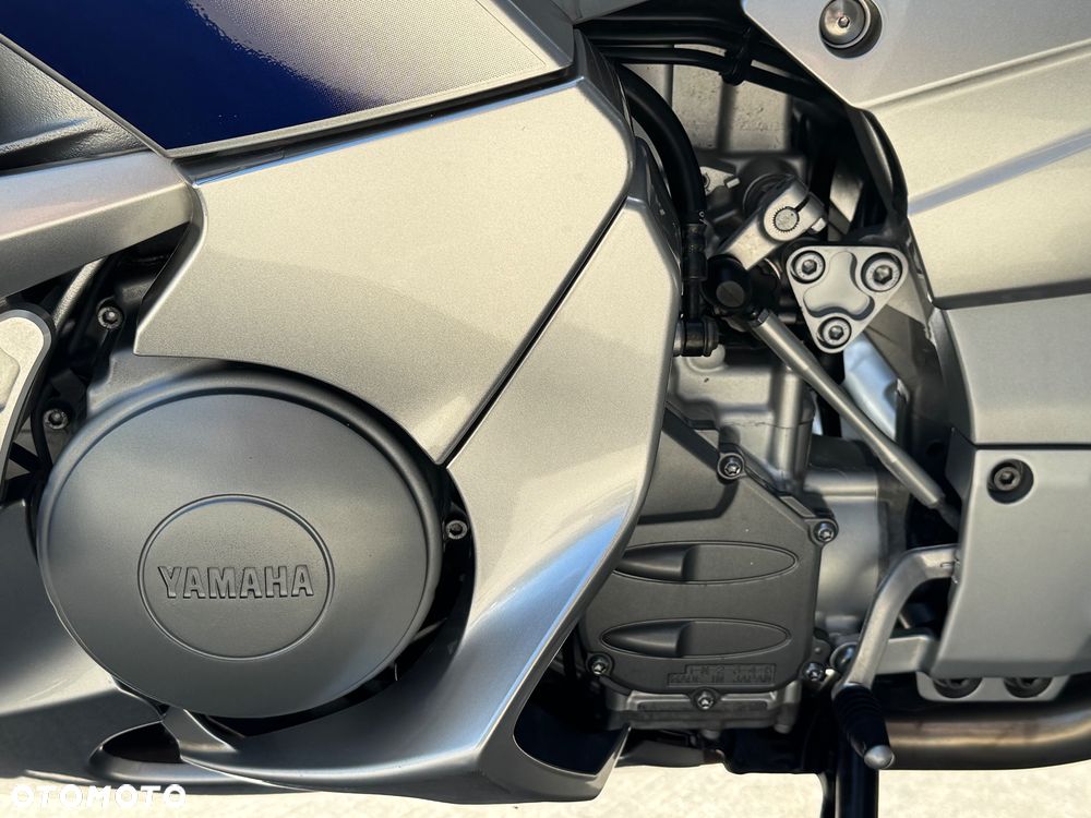 Yamaha FJR - 25
