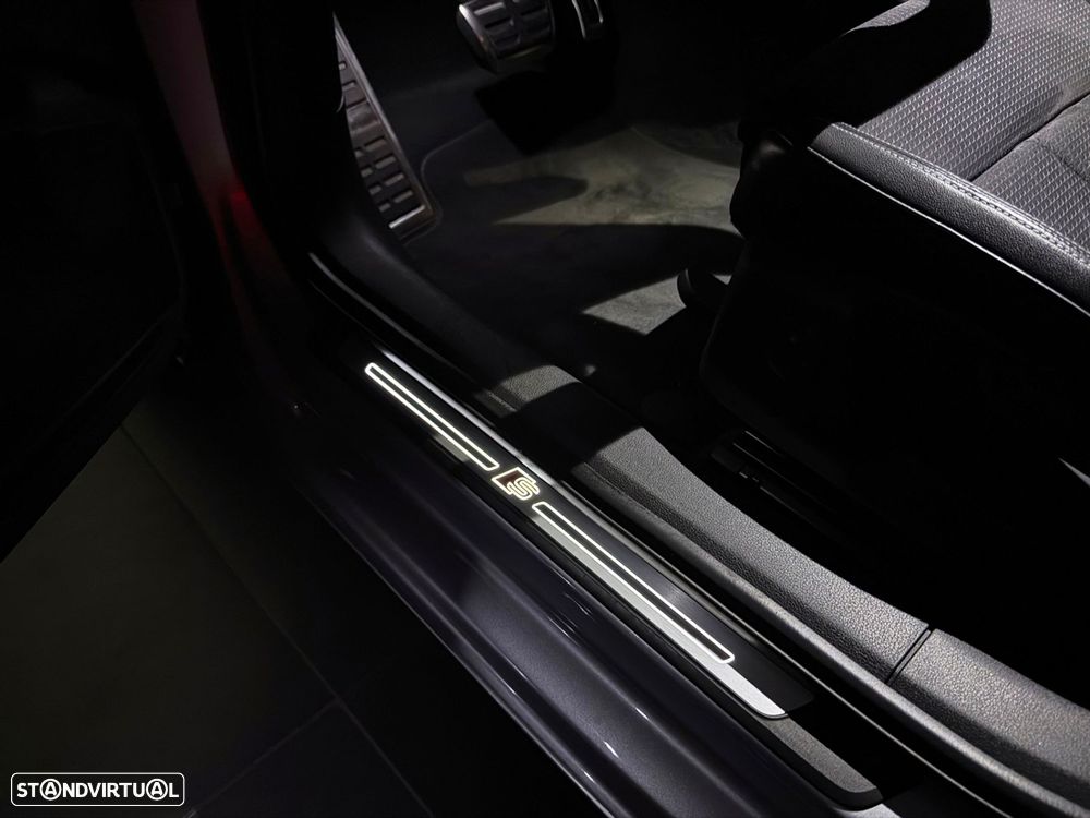 Audi A4 2.0 TDI S-line S tronic - 54