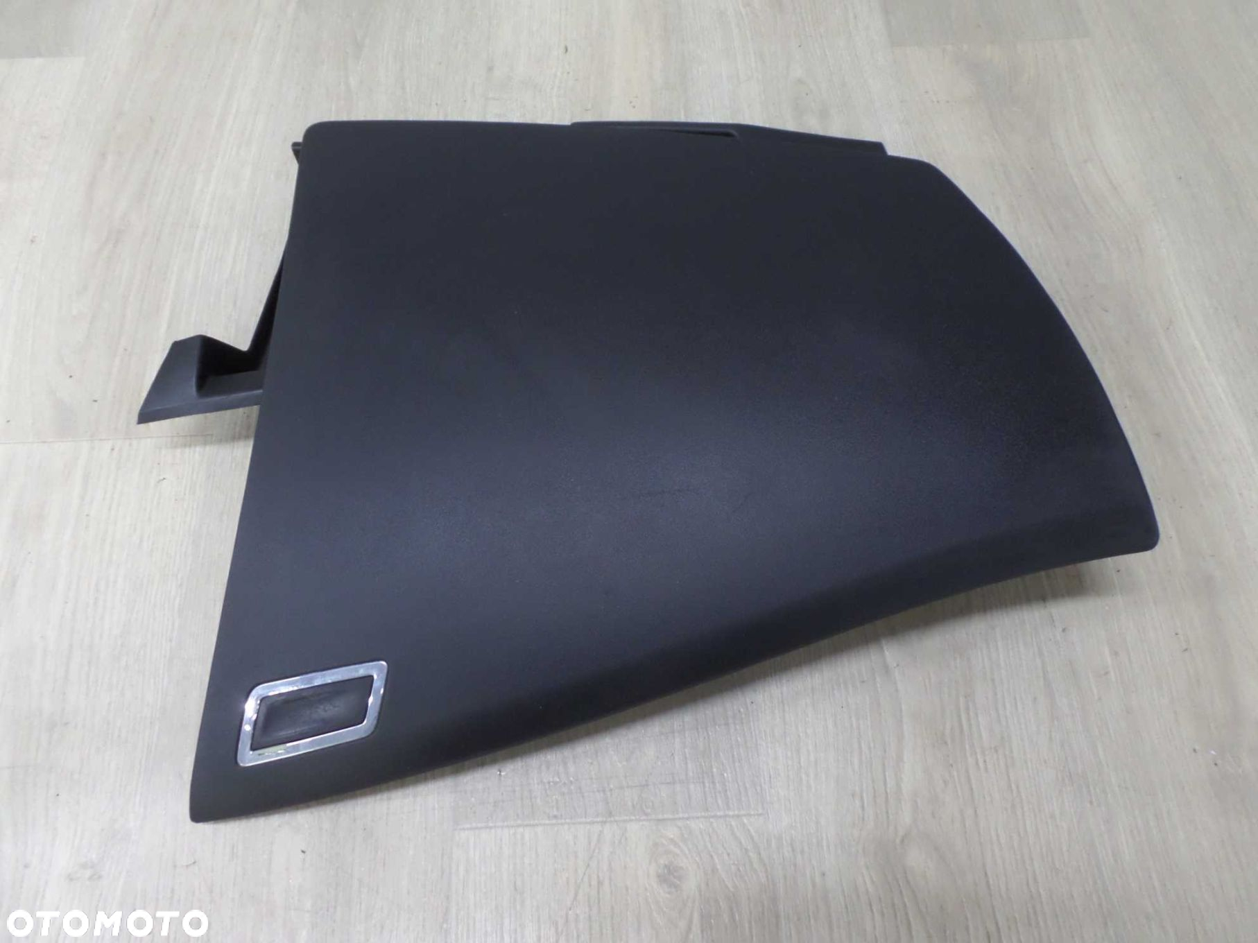 CITROEN C4 PICASSO 06-13 SCHOWEK DESKI KONSOLI PRAWY IGLA 9657854077 - 2