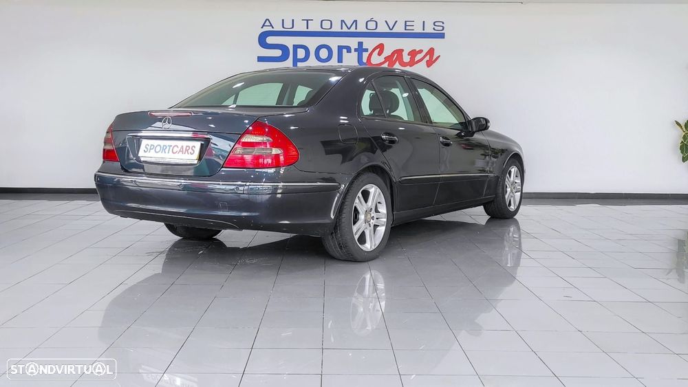 Mercedes-Benz E 220 CDi Avantgarde Aut. - 2
