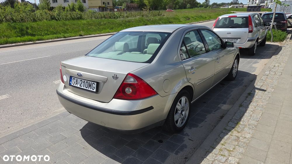 Ford Mondeo 2.0 Ambiente - 5