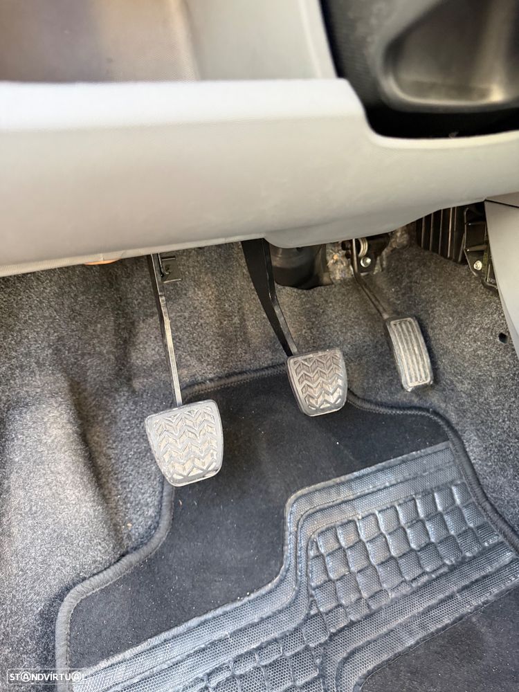 Peugeot 107 1.0 Trendy - 22