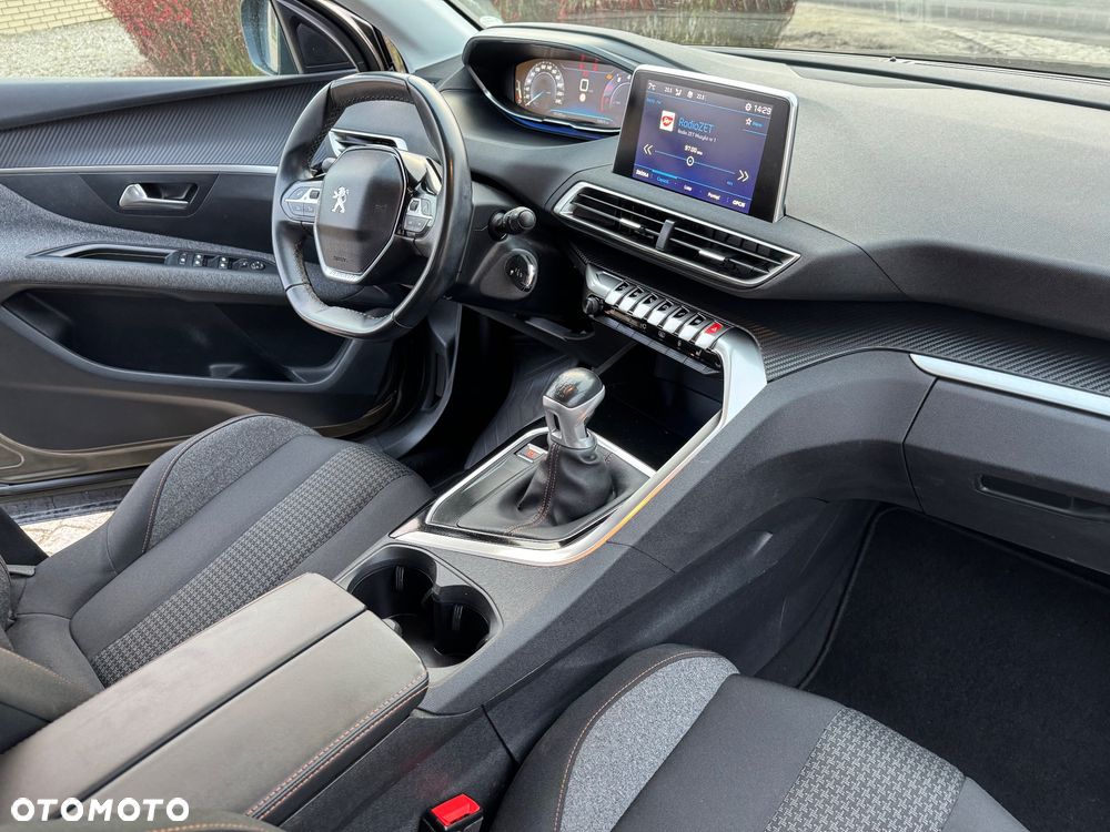 Peugeot 3008 PureTech 130 Stop & Start GPF Allure - 7