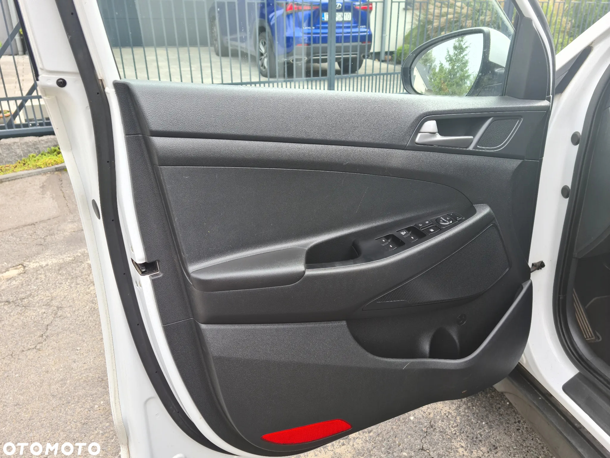 Hyundai Tucson blue 1.7 CRDi 2WD Style - 26
